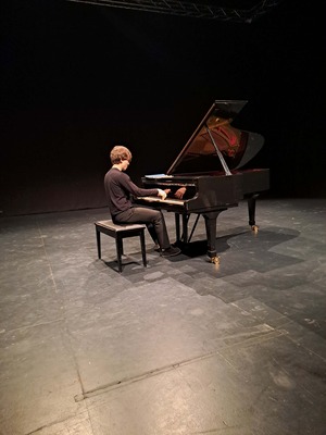 6c6ff70f-a53f-4cda-bf9b-b0edf50df419 (1)